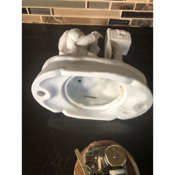 Precious Moments "I'M SENDING YOU A WHITE CHRISTMAS" Music Box 1987 #112402 - Picture 5 of 7